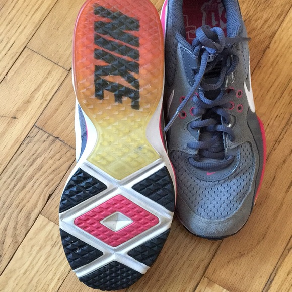 Nike running shoes - Picture 3 of 3